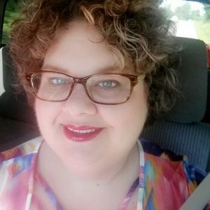 Meet your Posher, Deena